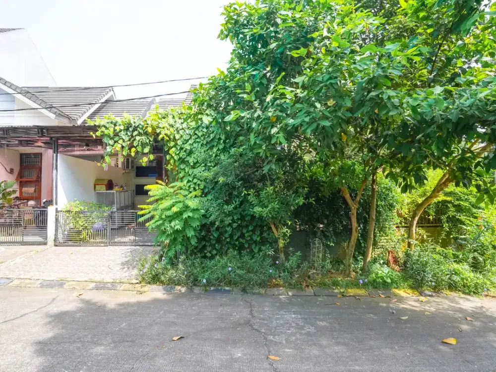 Rumah 1 Lt Asri 10 Menit ke RSIA Vitalaya Bisa KPR Hadap Timur J-34506