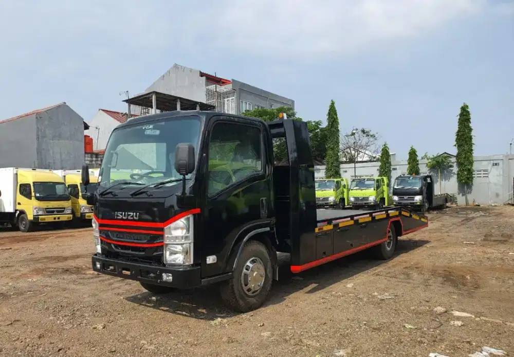 Mobil Isuzu Elf Truk