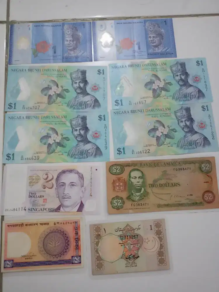 Mata uang kertas untuk koleksi