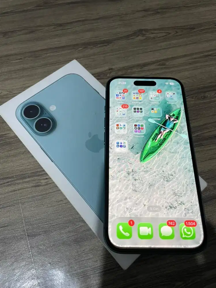 iPhone 16 teal 128gb ibox