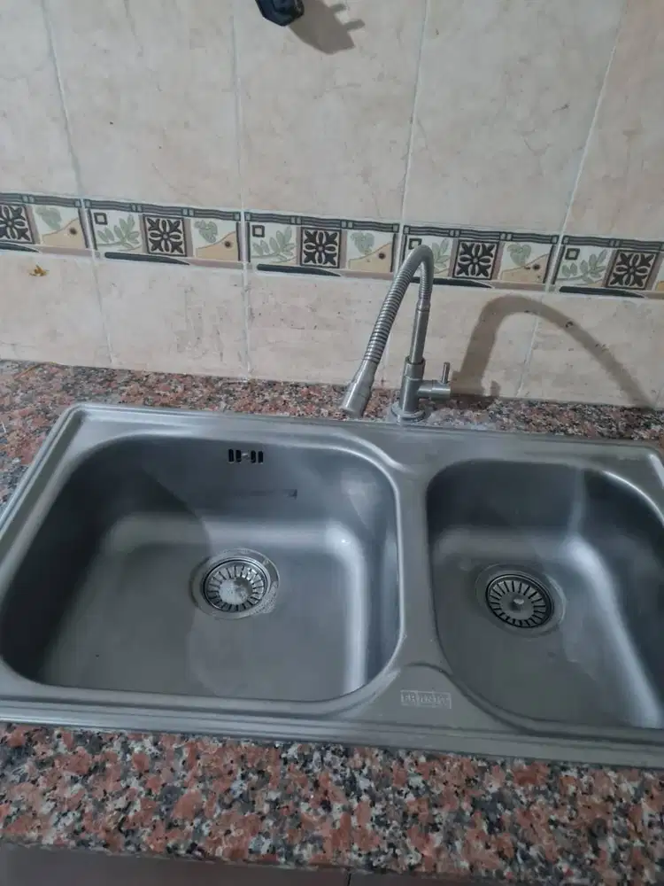 Sink Kora-kora Meja Granite (Bekas)