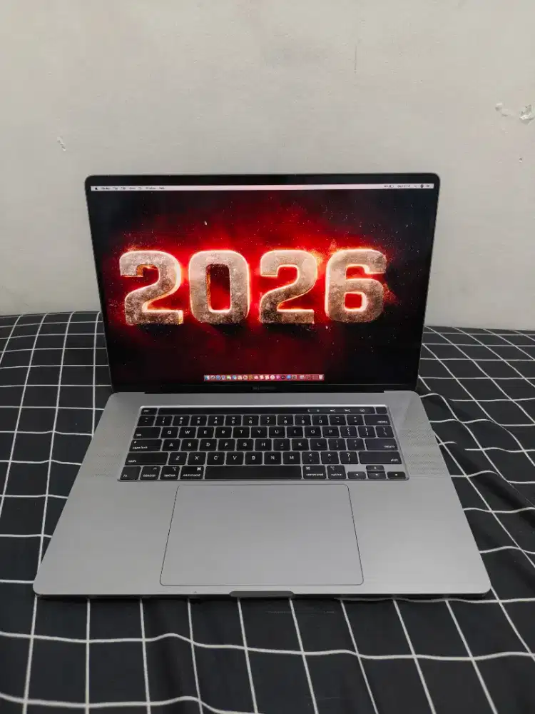 Macbook Pro 16 inch 2019 i7 32gb/512gb dual vga