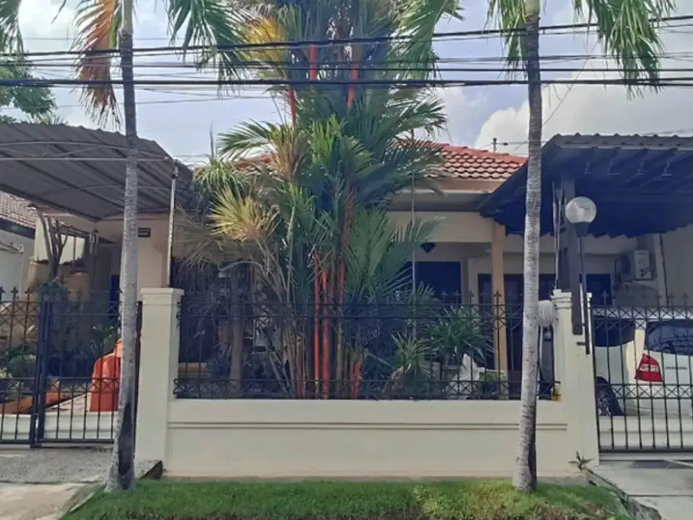 Dijual rumah nyaman di Manyar