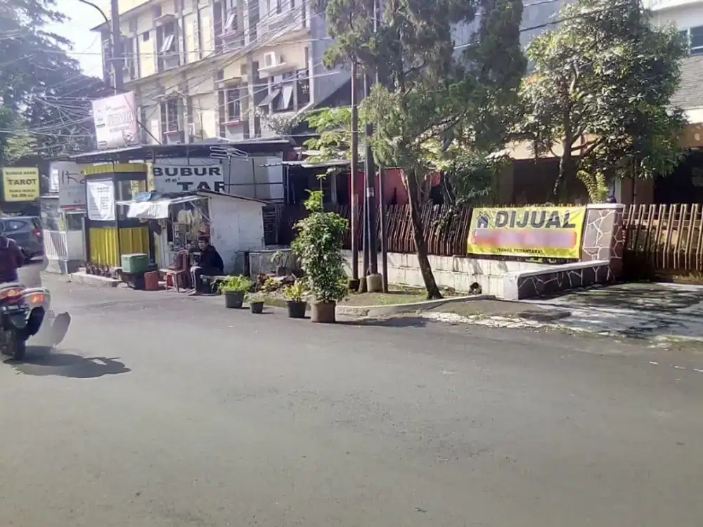 dijual cepat rumah harga murah bagus untuk buka usaha di mainroad sukaluyu pahlawan