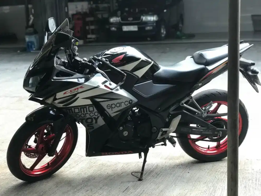Honda CBR 150 low km 28rb like new