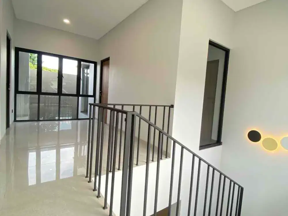 Rumah baru siap huni Kencana Loka BSD