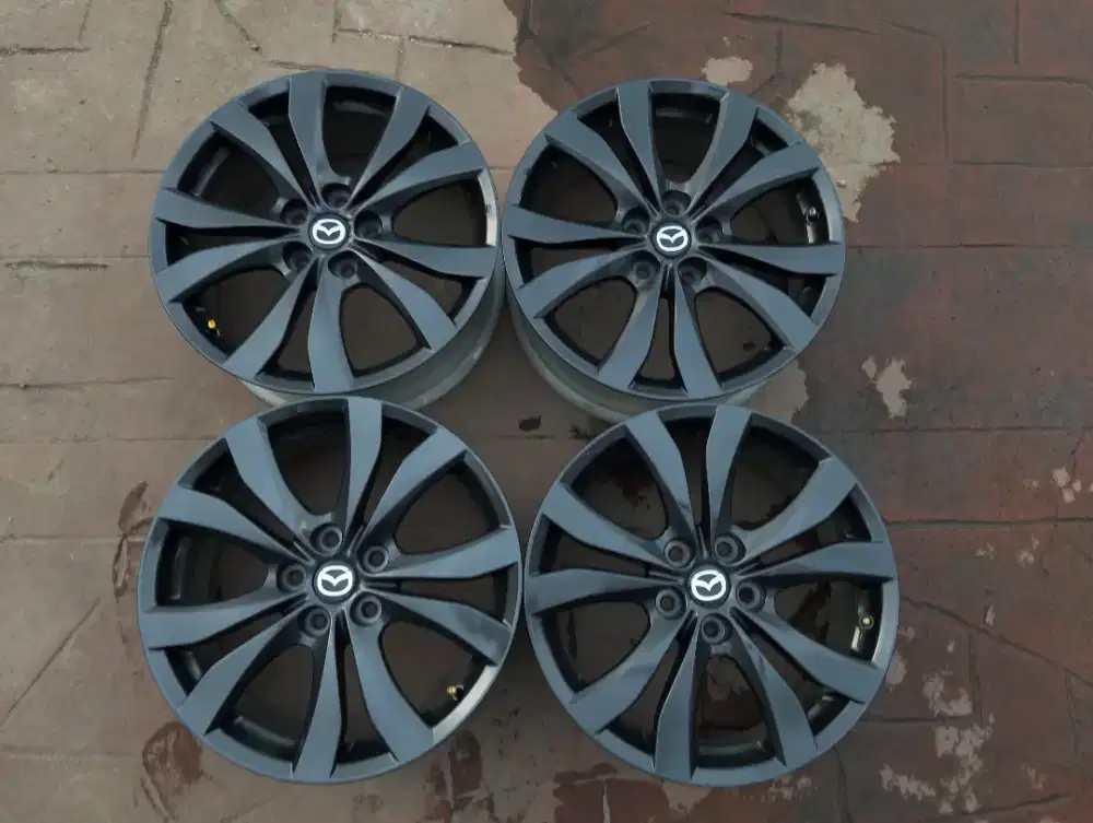 Velg original Mazda