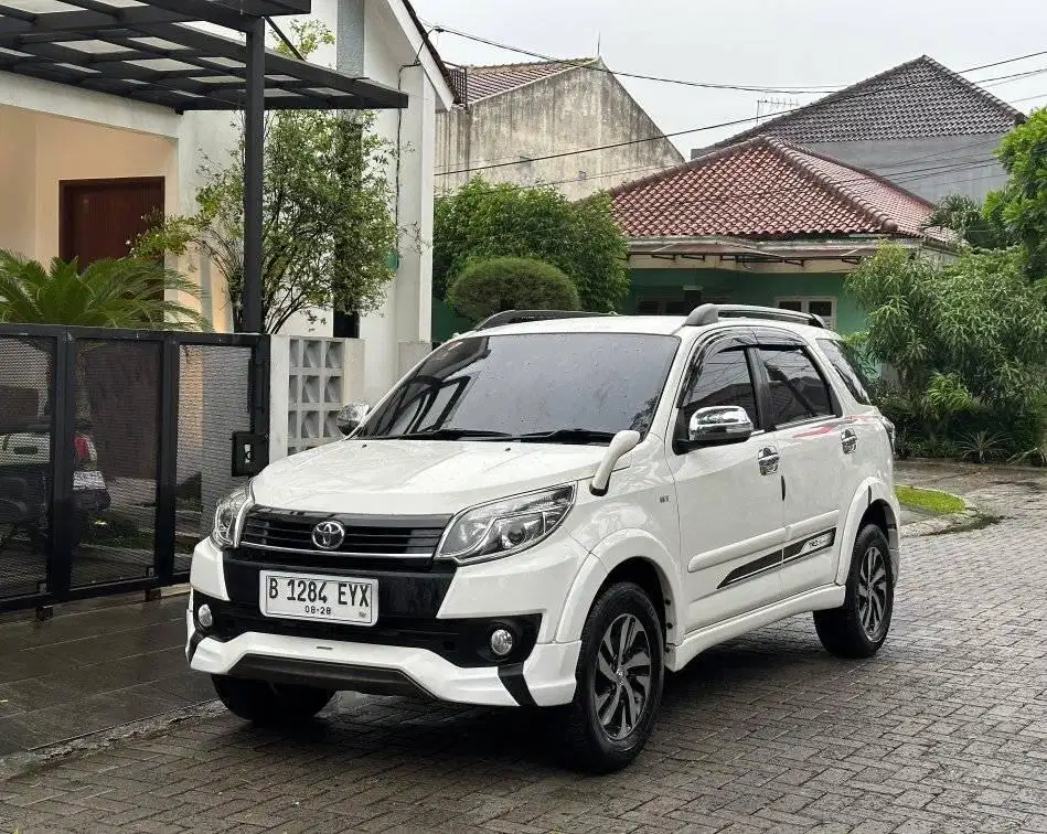 Toyota Rush 2015 S TRD Facelift AT Matic Model 2016 Jok 3baris