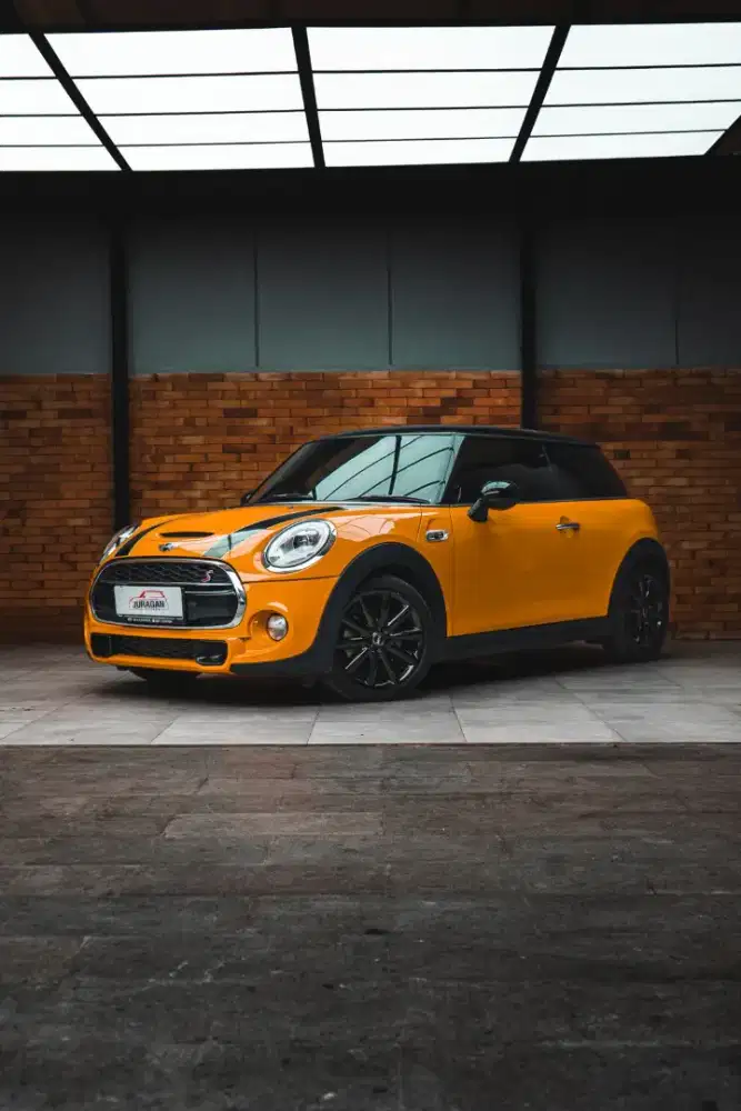 Mini cooper s 3 door km 5.500 record