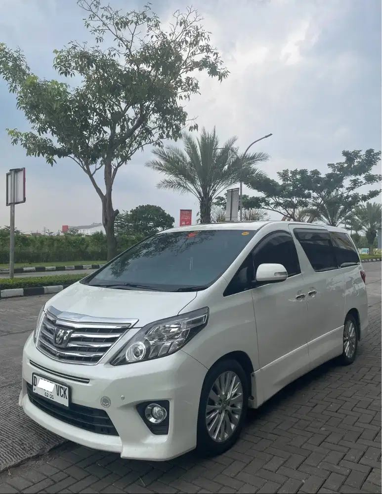 Toyota Alphard SC Premium Sound (2012)
