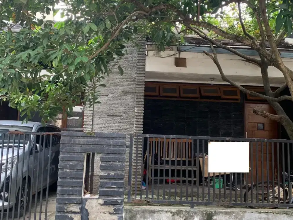 Rumah Terawat LT 192 Dekat RS Premier Bintaro 3 KT Siap Huni J-32955