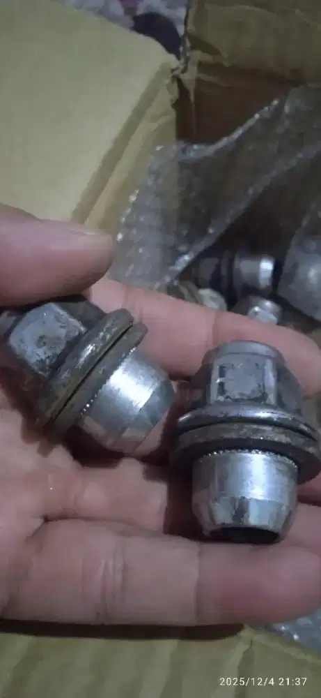 Baut velg ring 21 infinity original