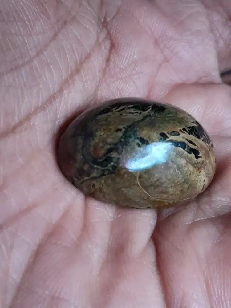 Batu gambar kepala naga