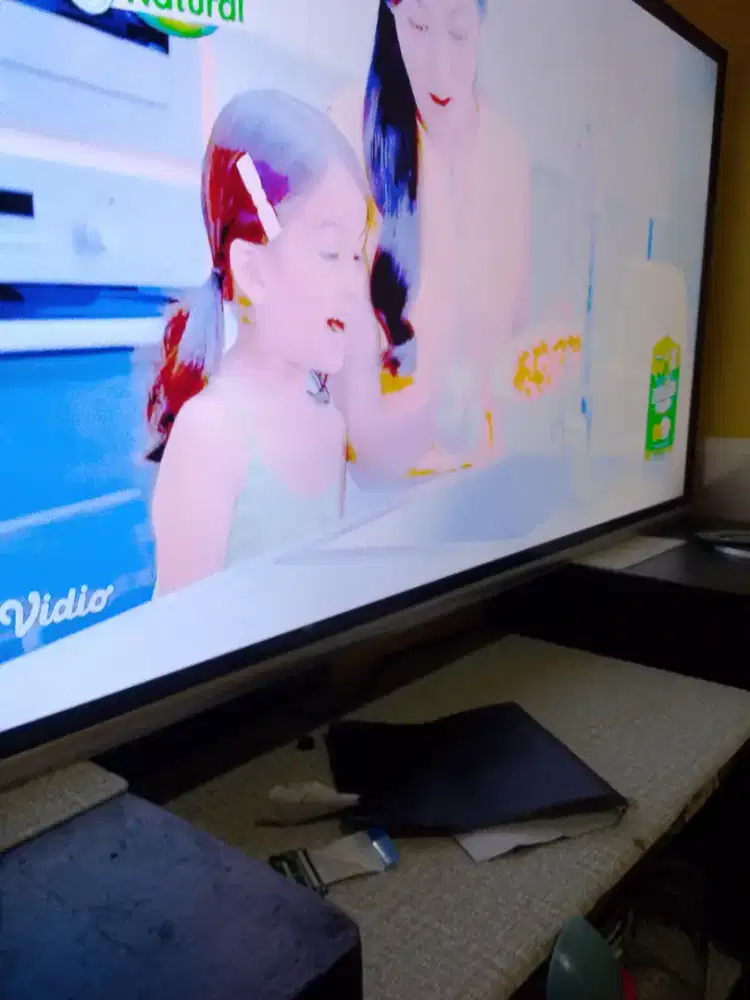 Televisi canghong 43 inchi L43H7