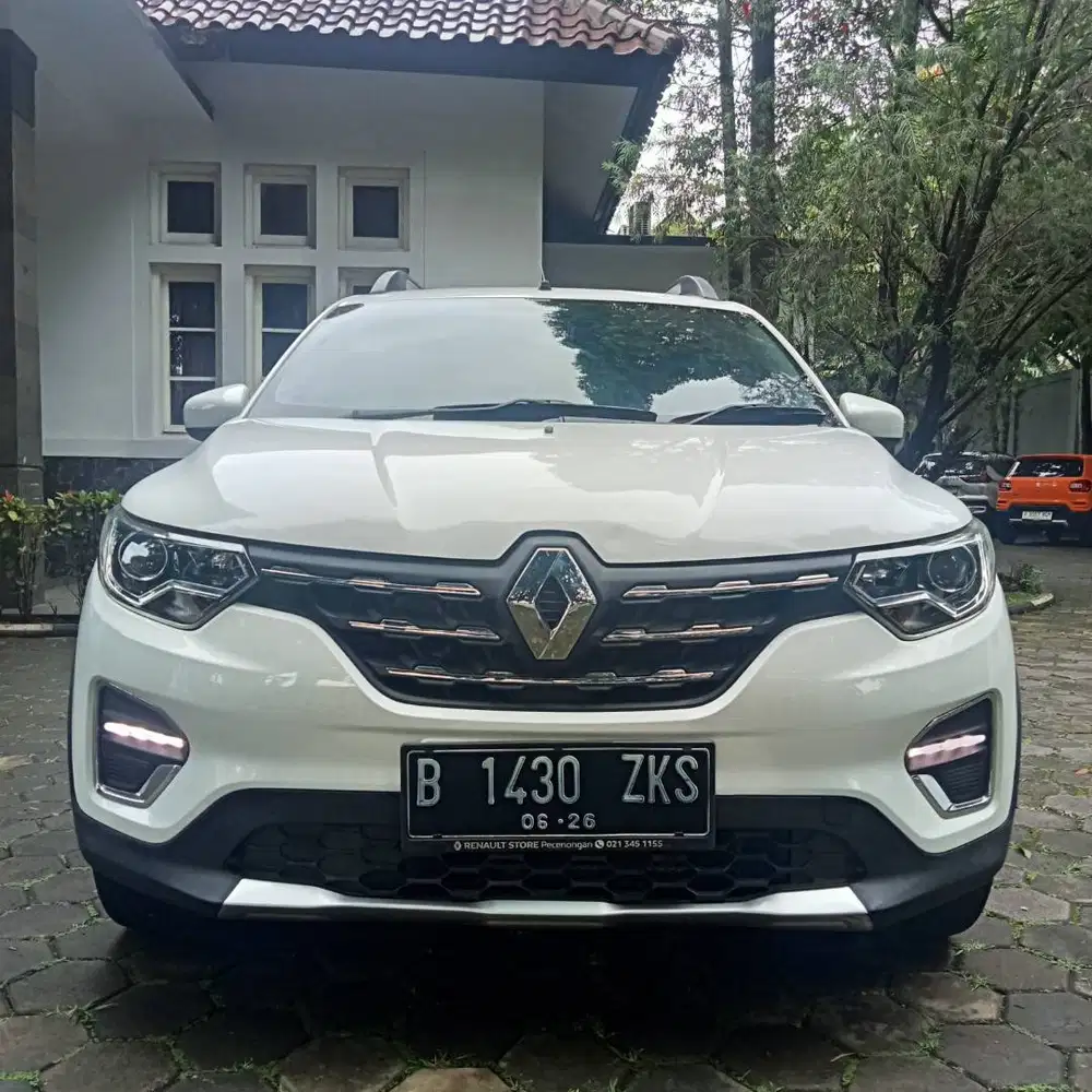 Renault Triber 2021 Automatic, seperti baru