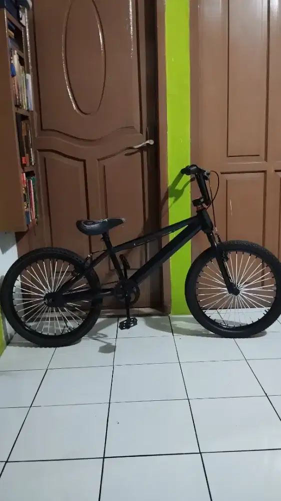 Sepeda bmx uk 20