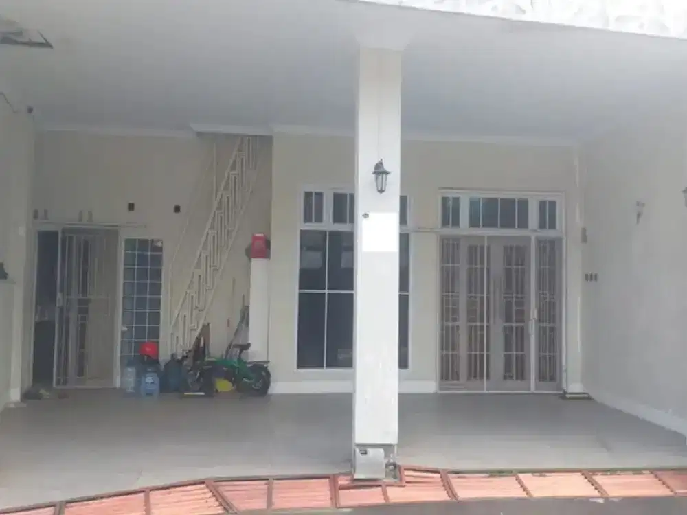Rumah 5 Kamar Tidur 15 Menit ke Cibinong City Mall Dibantu KPR J-35232