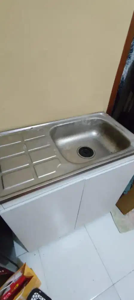 Wastafel portable / lemari sink wastafel