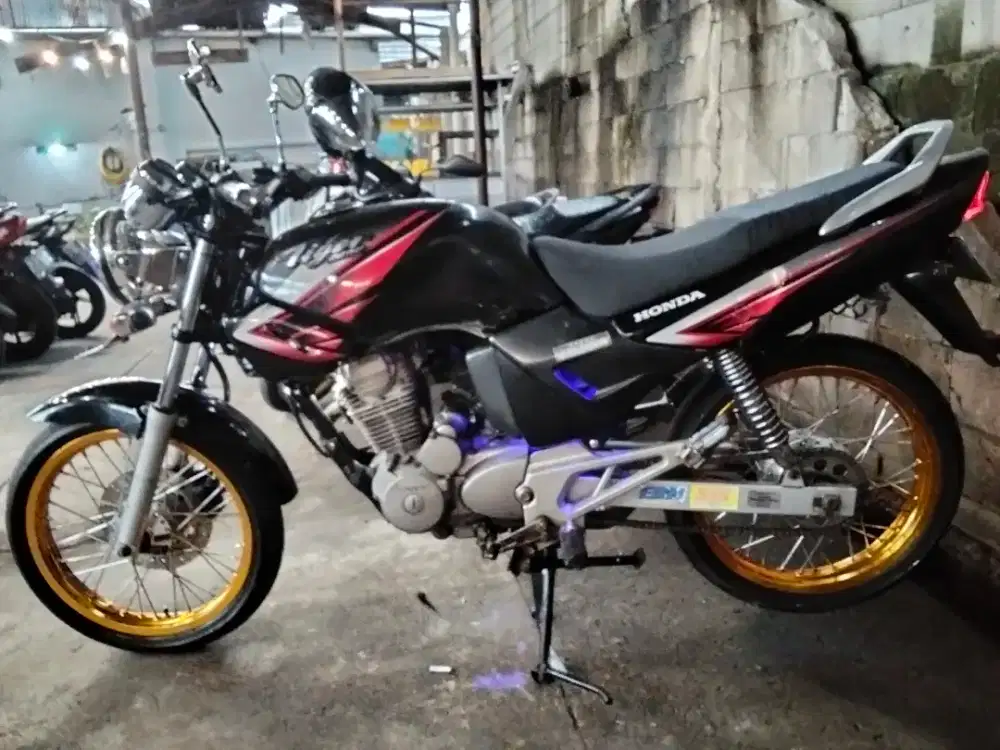 Honda Tiger2000 tahun 2006 200cc