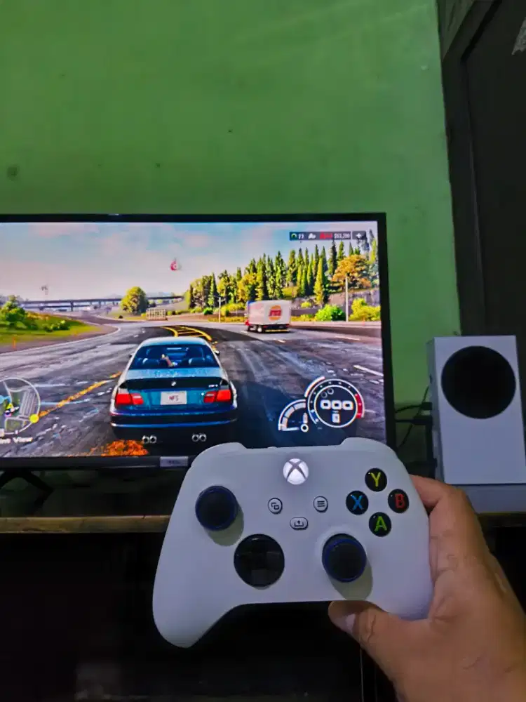 Xbox Series S 512gb beserta Akun terdapat 134 games milik pribadi
