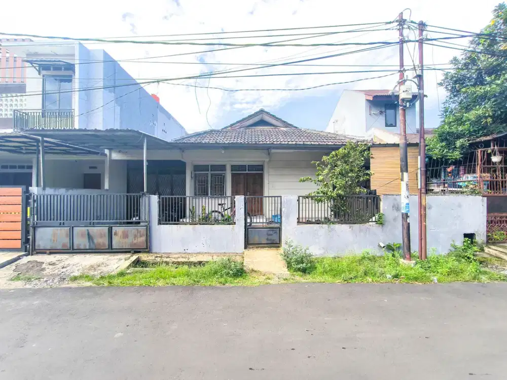 Rumah LT 192 Terawat 10 Menit ke Pintu Tol Pamulang Siap Huni J-31992