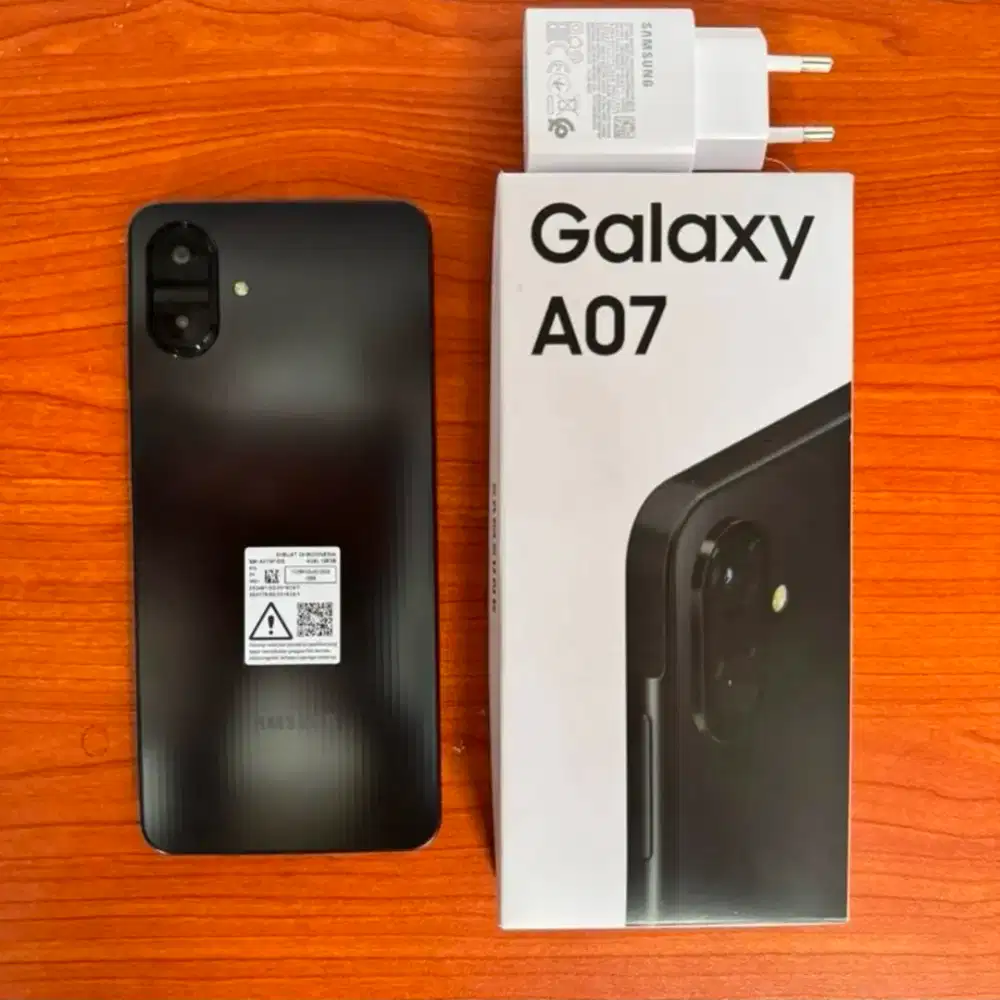 Samsung A07 4/64 Resmi SEIN Black
Baru 1 Mingguan + Charger