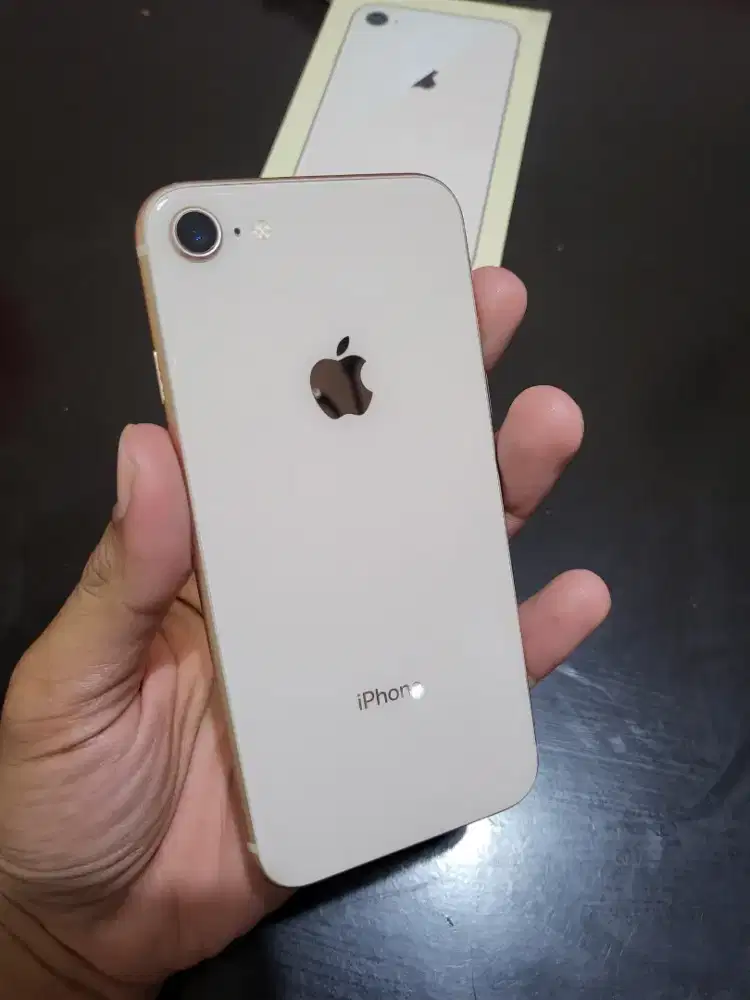 Iphone 8 64gb gold