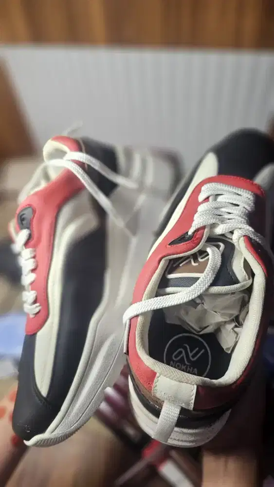 BUY 1 GET 1 ( SEPATU NOKHA )