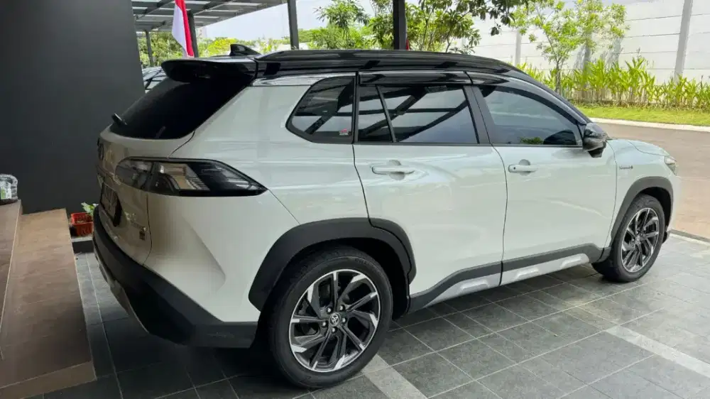 Toyota Corolla Cross GR Hybrid 2023
