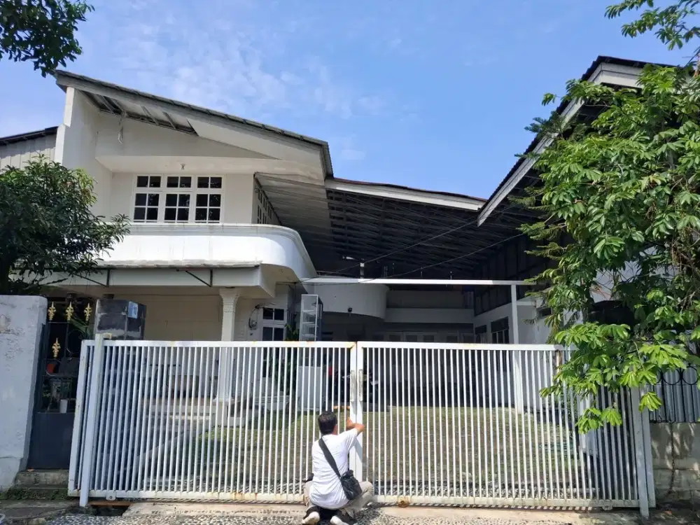 Rumah 7 Kamar Tidur Siap KPR 7 Mnt ke Lippo Plaza Ekalokasari J-35112
