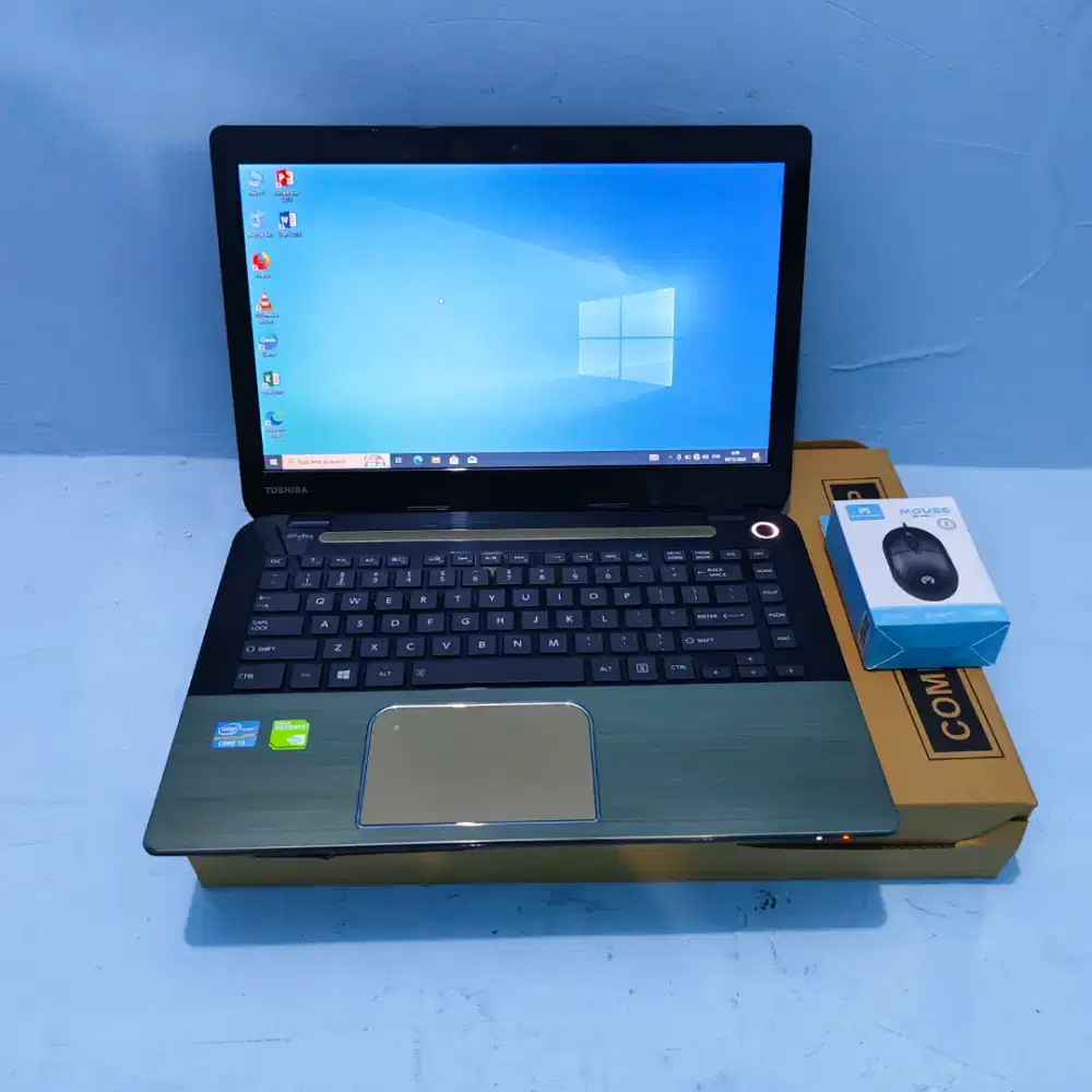 Laptop gaming Toshiba Slim intel core i3 Ram 8 Dual VGA