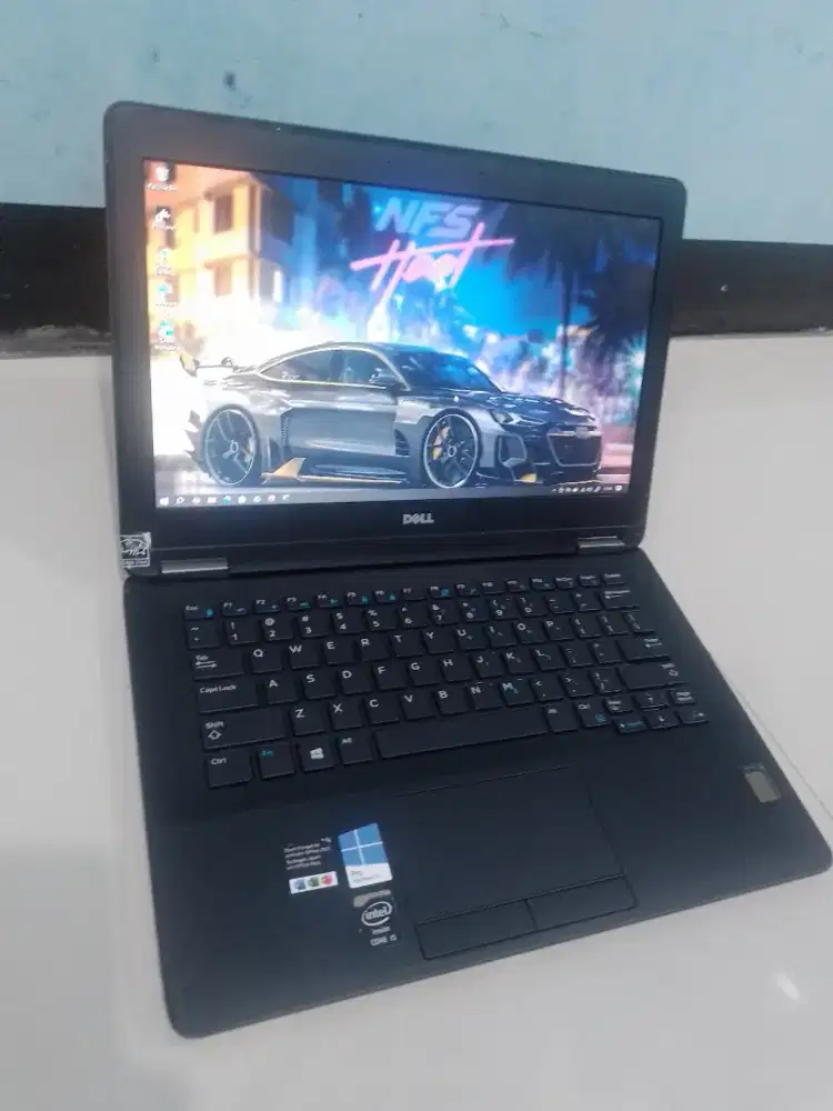Laptop dell e7270 ( i5 gen6 + ssd M2 256 )