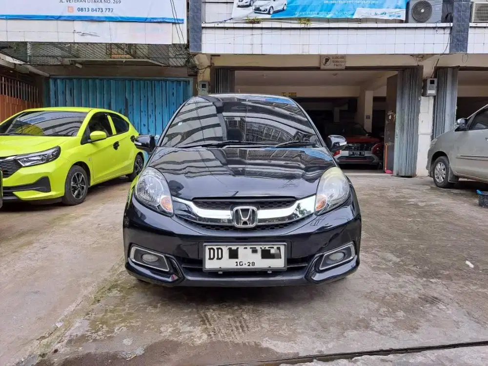 Mobilio New 1.5cc E PRESTIGE CVT 2014 / 2015 Fullori Km; 70rban Langka