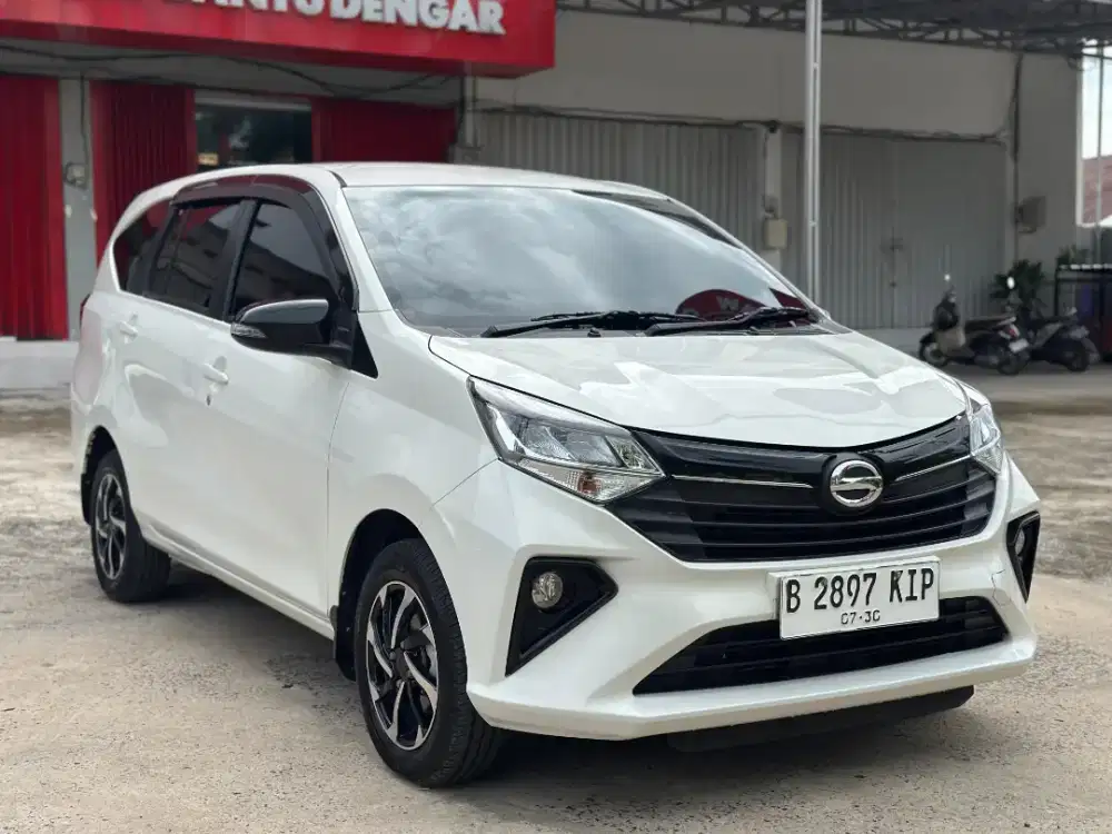 Dayhatsu New Sigra 1.2 R AT