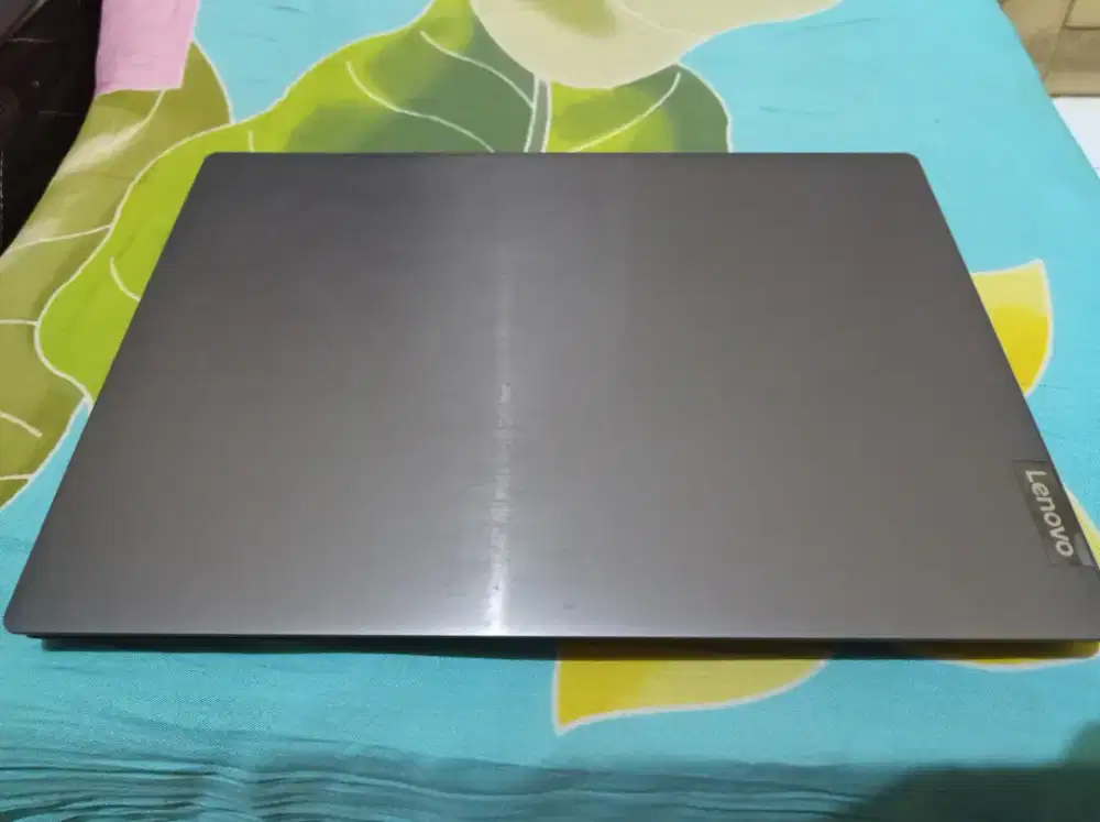 LAPTOP RAM 8 GB SSD 256 GB SLIM NGEBUTT