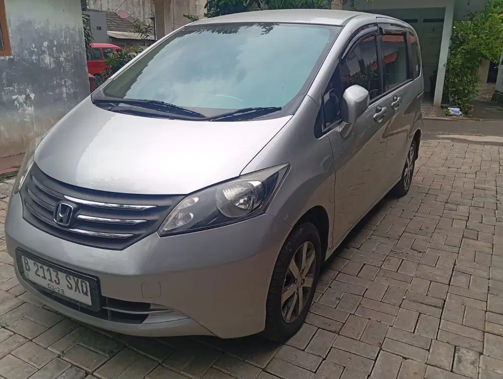 Honda Freed 2012 Bensin