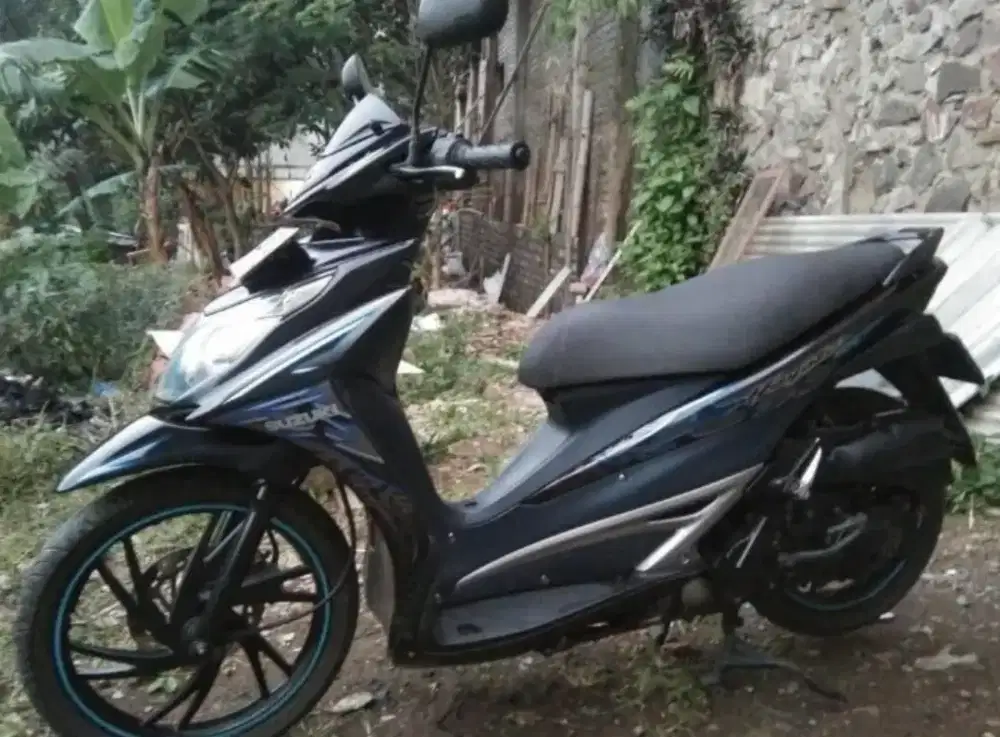 Suzuki Hayate 2012 hitam