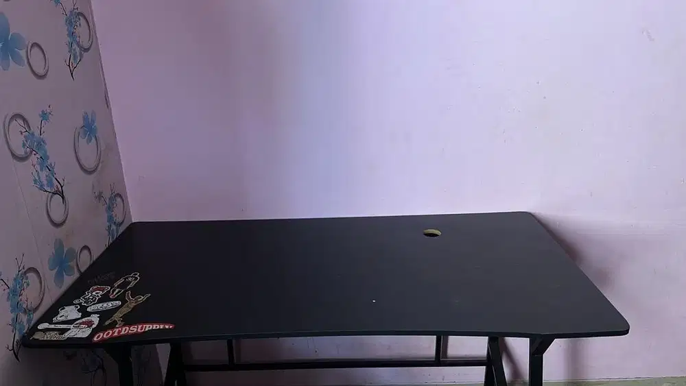 MEJA KOMPUTER / MEJA KANTOR / MEJA GAMING