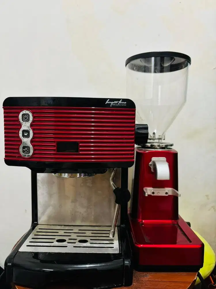 Peralatan dan mesin kopi