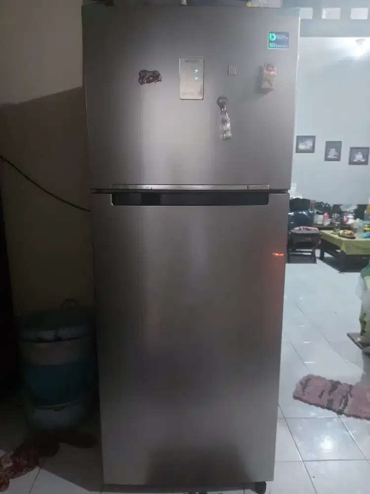 Kulkas bekas 2 pintu samsung