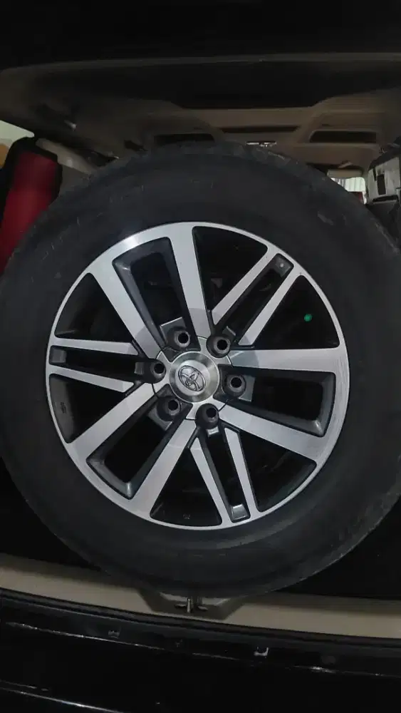 Bu Velg ori fortuner r18