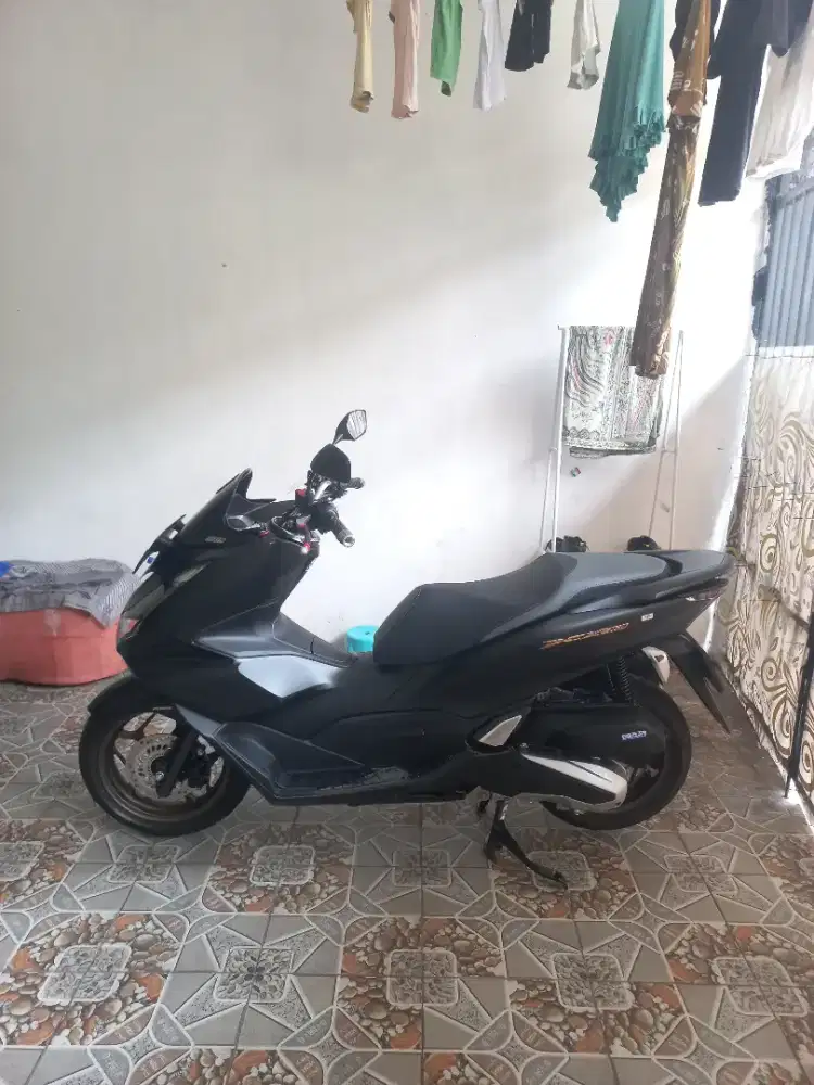 DI JUAL HONDA PCX ABS 2024 ISTIMEWA KM LOW 2RIBU SIAP PAKAI