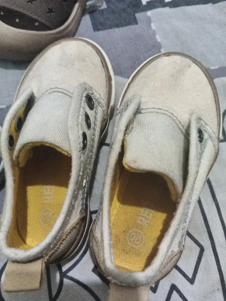 Sepatu brand prelove / pl