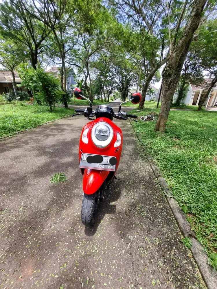 Honda Scoopy Red 2021 Low KM