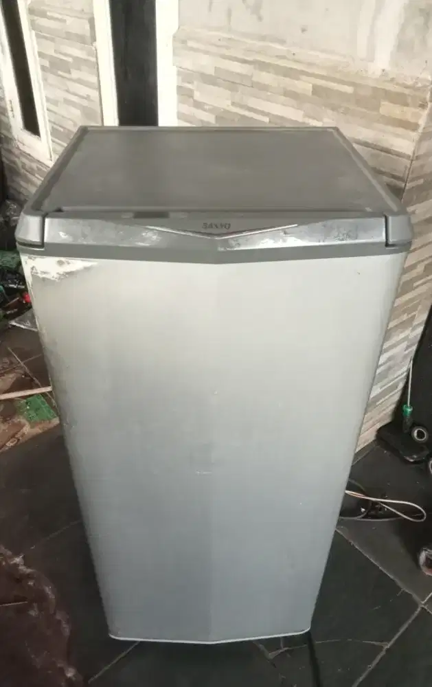 Kulkas sanyo 1 pintu