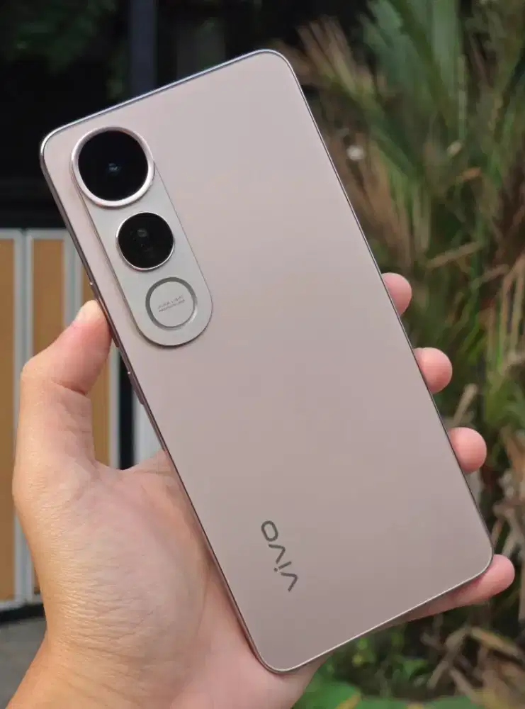 Vivo V50 Lite 5G 12/512 Pemakaian Sebentar