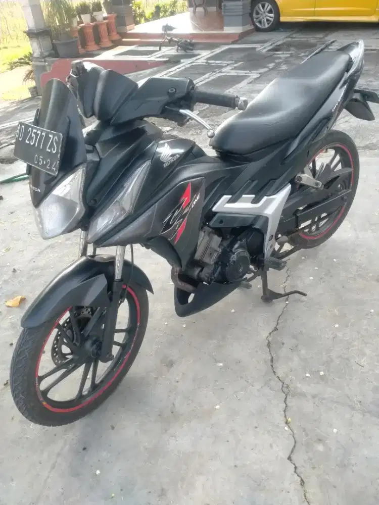Cs 1 mesin bagus 2009st siap pakai masih standar