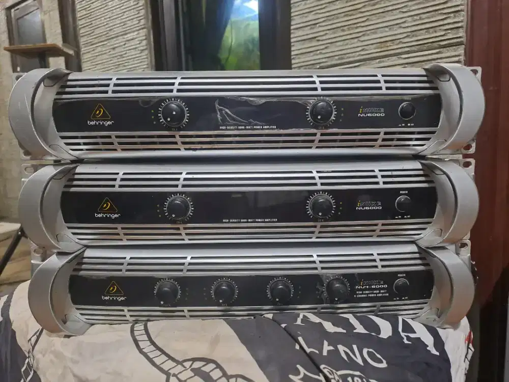 Power behringer inuke 6000 4 ch 1 dan 2 ch 2 unit