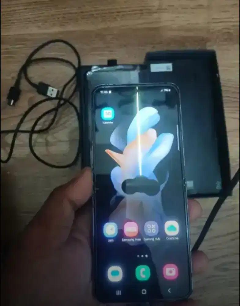 Samsung Z Flip 4 8/256 Ex Sein