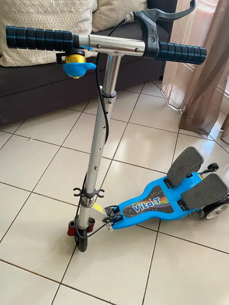 Skuter / Scooter Otoped 2 Pedal Injak